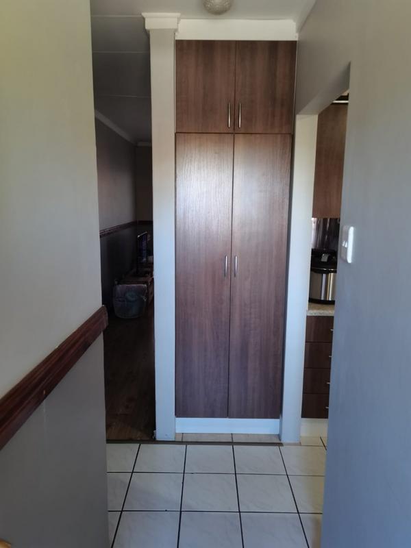 3 Bedroom Property for Sale in Langenhovenpark Free State